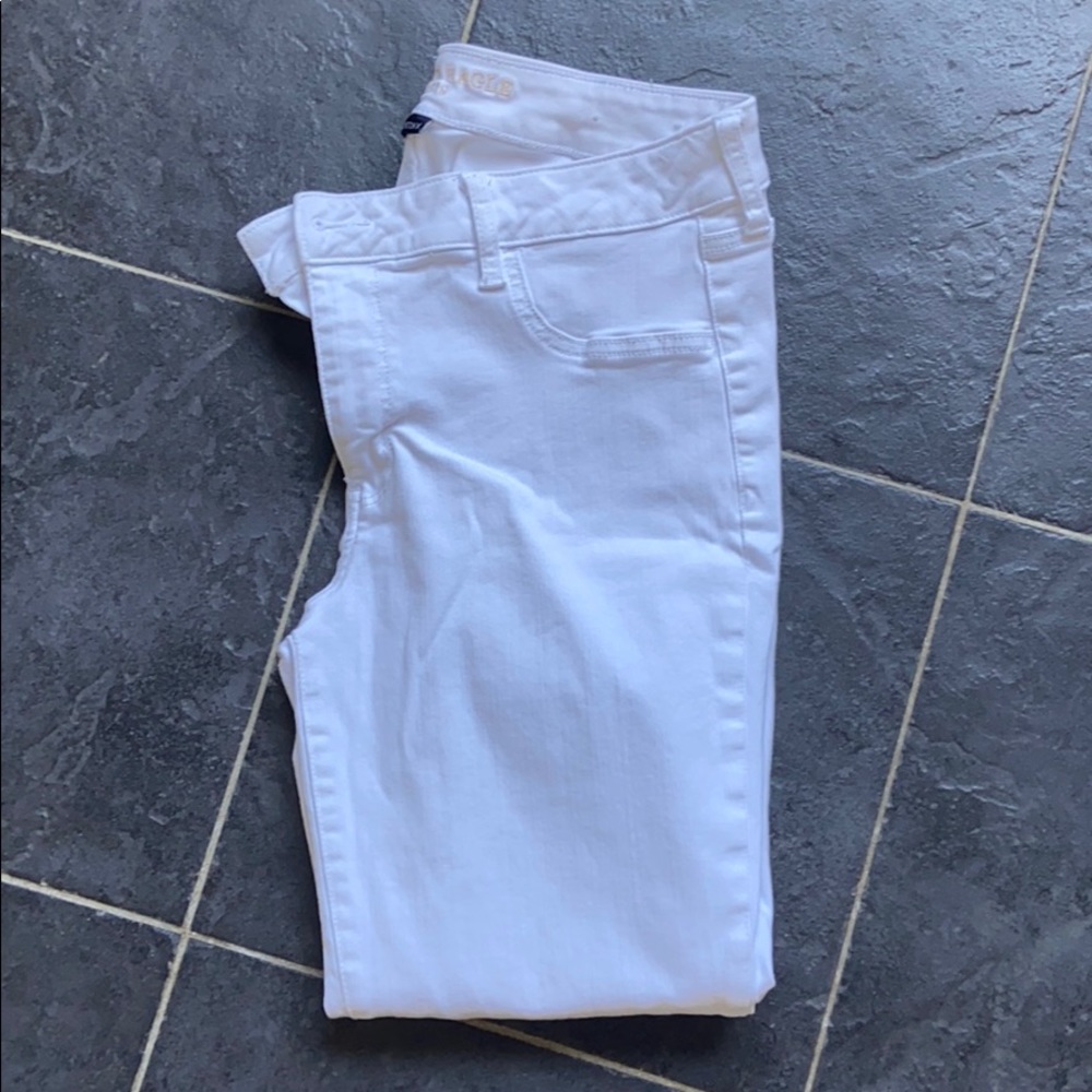 White skinny jeans